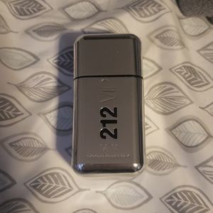 Carolina Herrera 212 VIP NYC Men